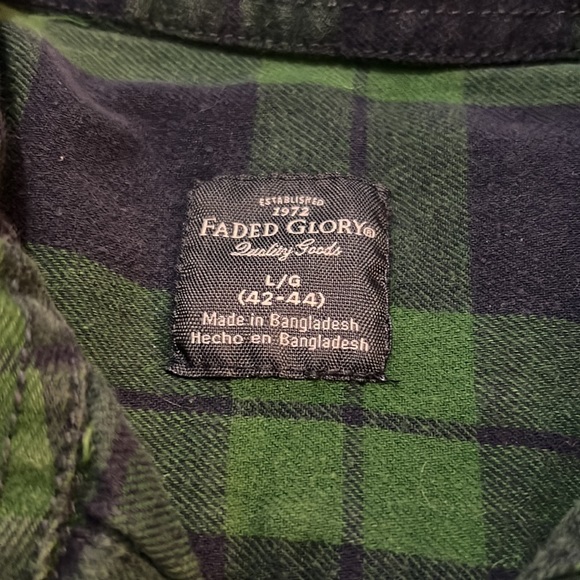 Faded glory large flannel - Picture 2 of 2